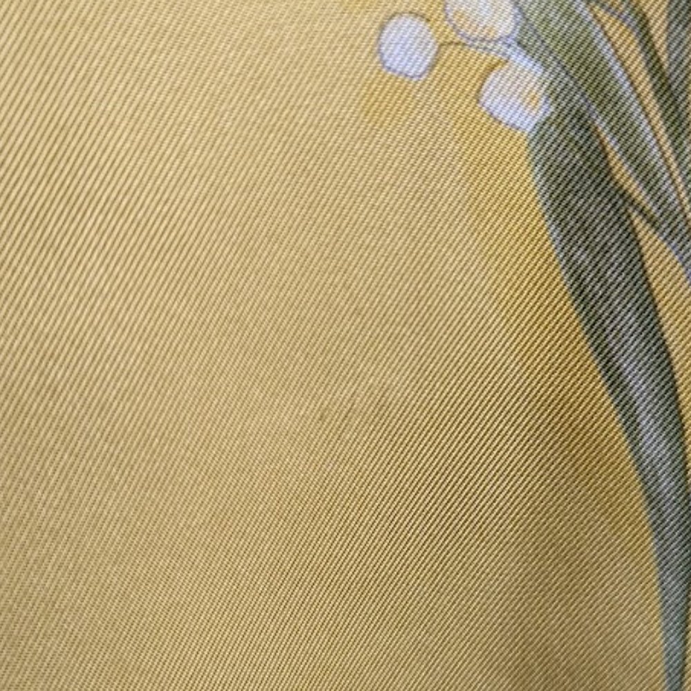 Salvatore Ferragamo 100% Silk Rare Floral Yellow Scarf - Picture 10 of 13